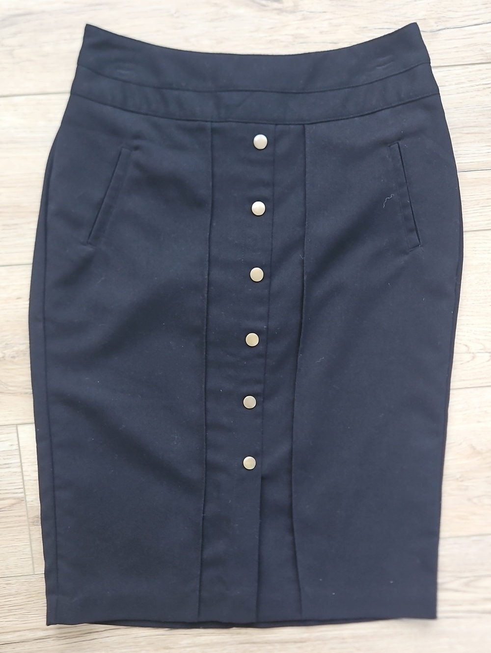 Worthington Black Pencil Skirt with Gold Buttons Career Office Military Size 8